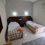 Le Moral Otel 3*