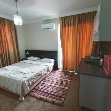 Le Moral ホテル 3*