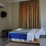 Le Moral Hotell